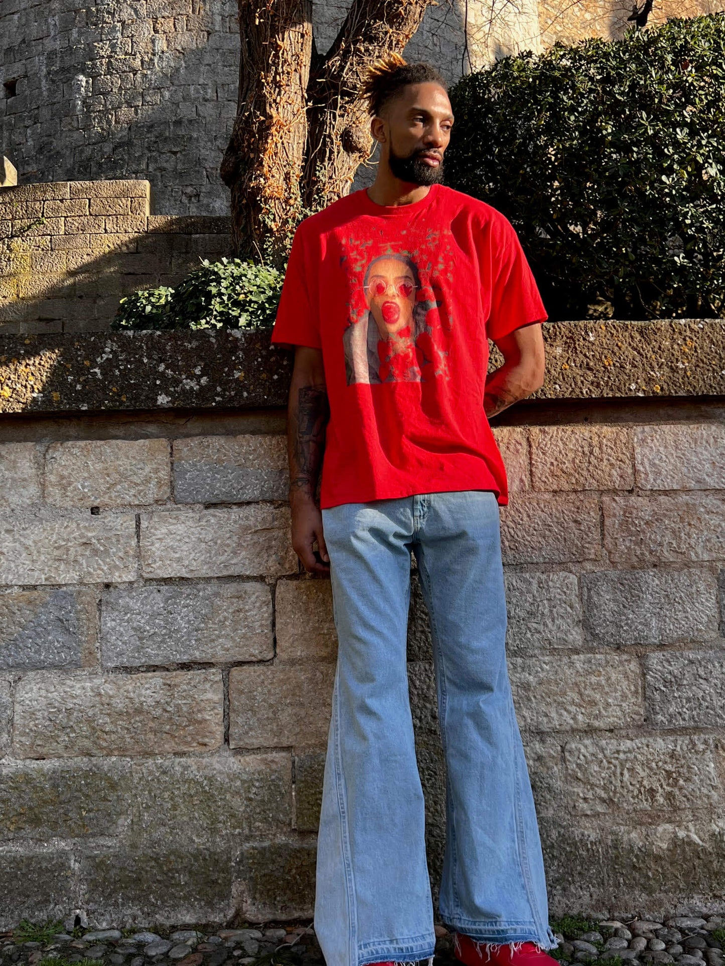 Khem Birch indulge in the luxurious feel of our 100% cotton heavyweight tee for men, designed to elevate your style with its structured silhouette. Its crisp edges and effortless fit make it a versatile addition to any layered streetwear ensemble. This trendy shirt is sure to make a statement.